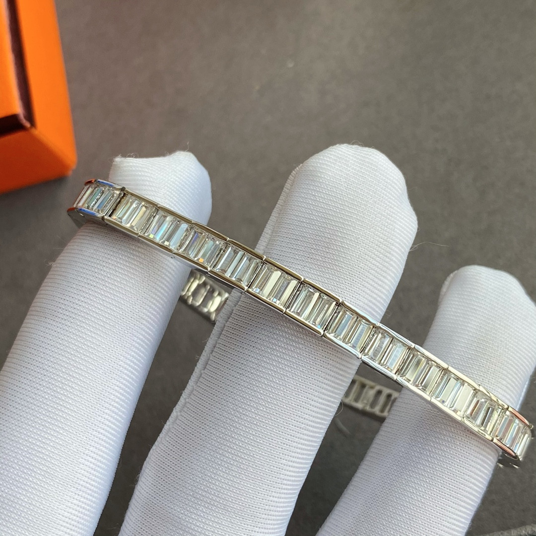 hermès button trapezoid Di*m*nd bracelet