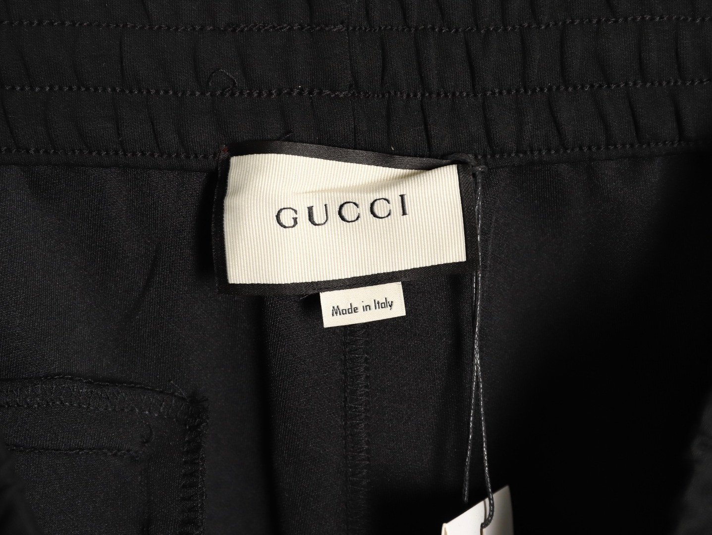 G*u*i shorts