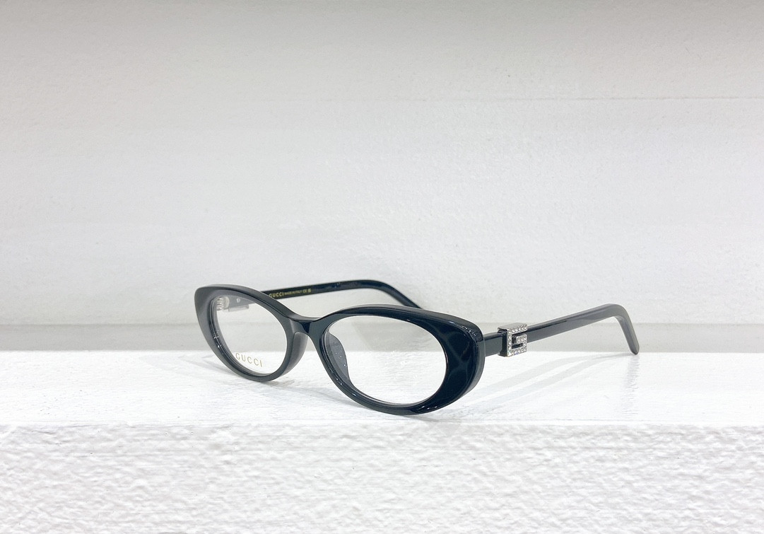 G*u*i glasses gg 1680s 52-17-140
