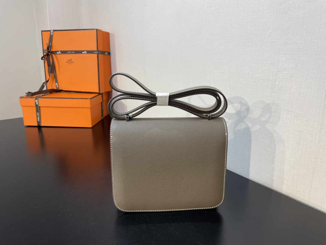 H**mes constance 24 epsom leather silver hardware  9.4"x5.9"x3"