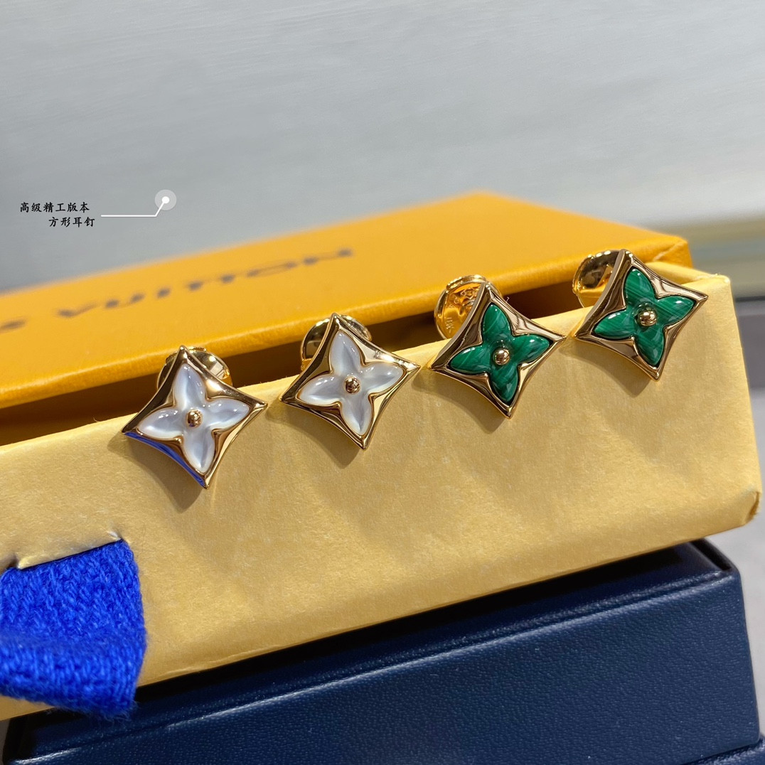 l0*is V*t0n earrings