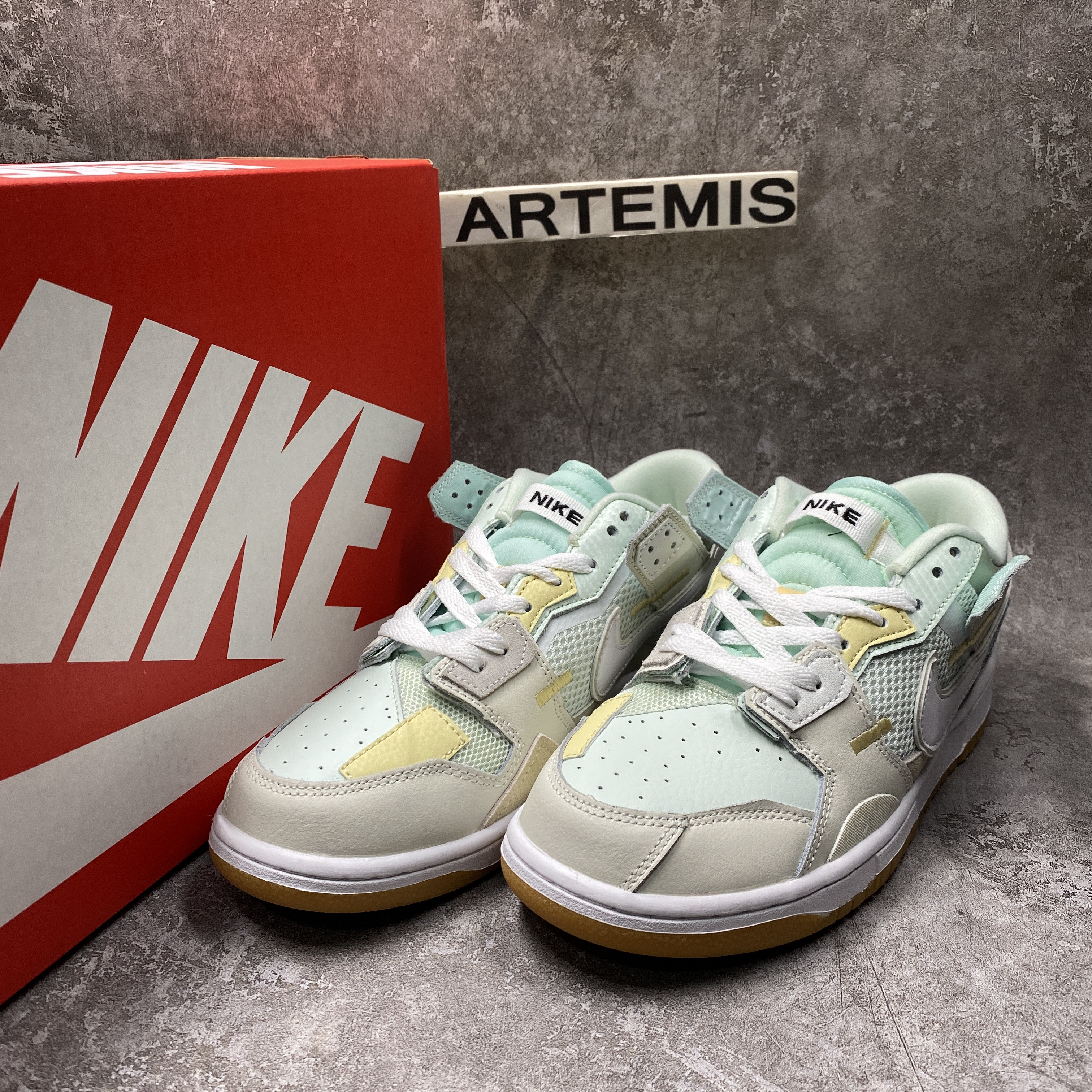 Nike Dunk Low Scrap 
