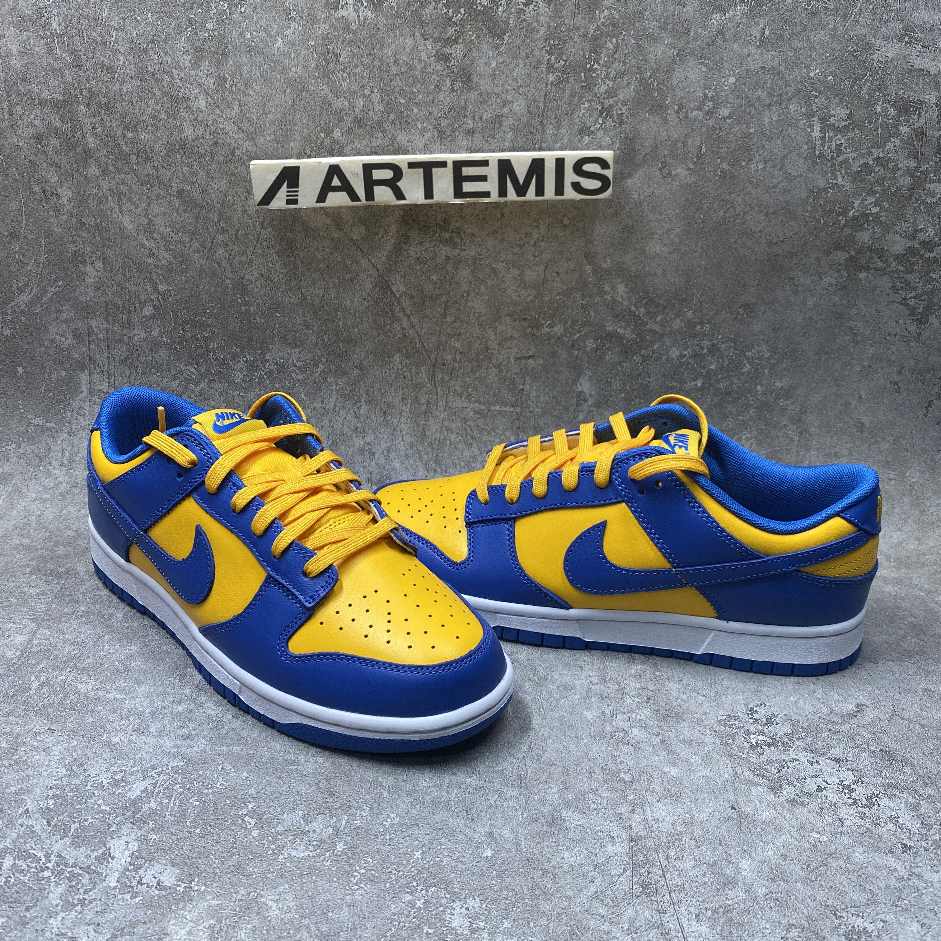 Nike Dunk Low UCLA