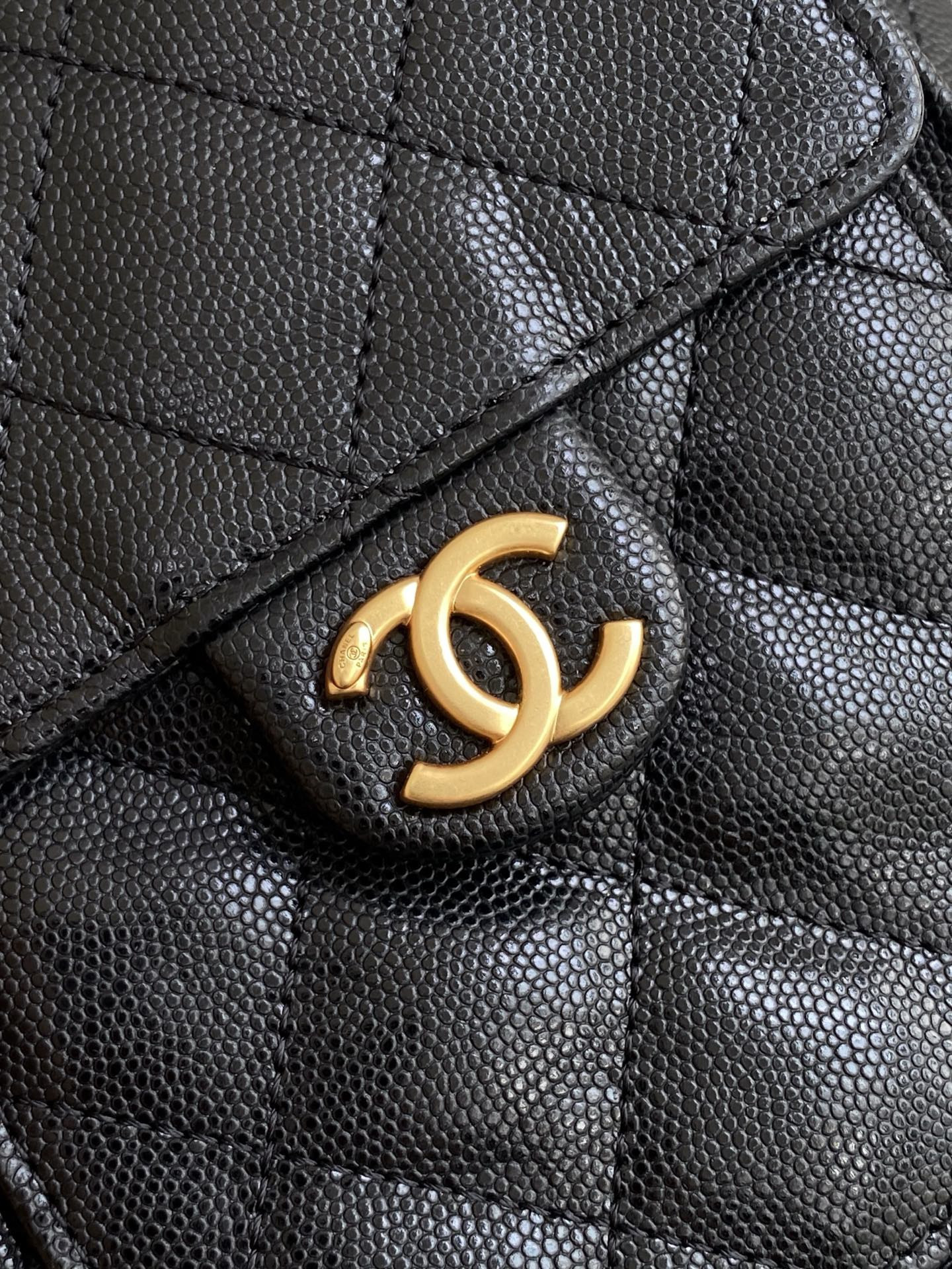 Ch*el 25c bucket bag 30x26x14cm