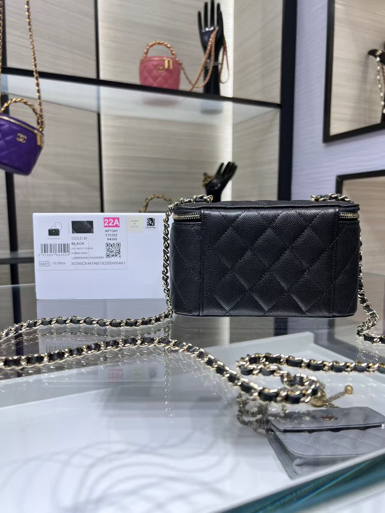 Ch*el clutch with chain 10x16x8cm