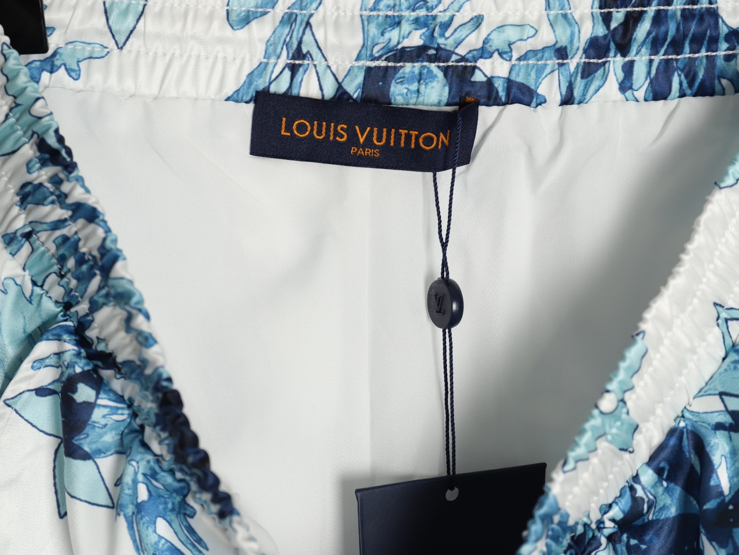 l0*is V*t0n lv shorts
