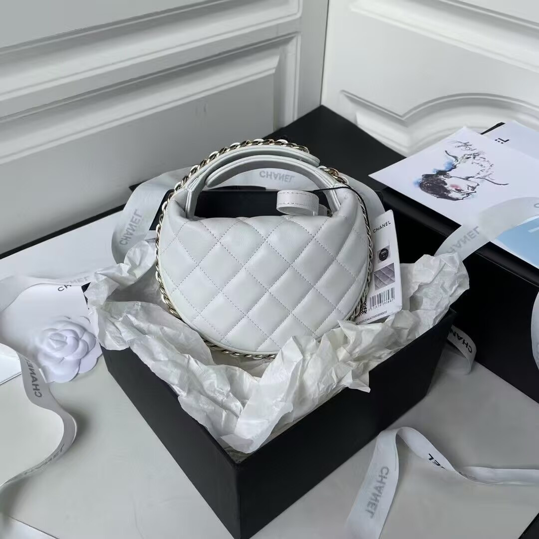 Ch*el clutch 23c ap3095 16x16x5.5cm