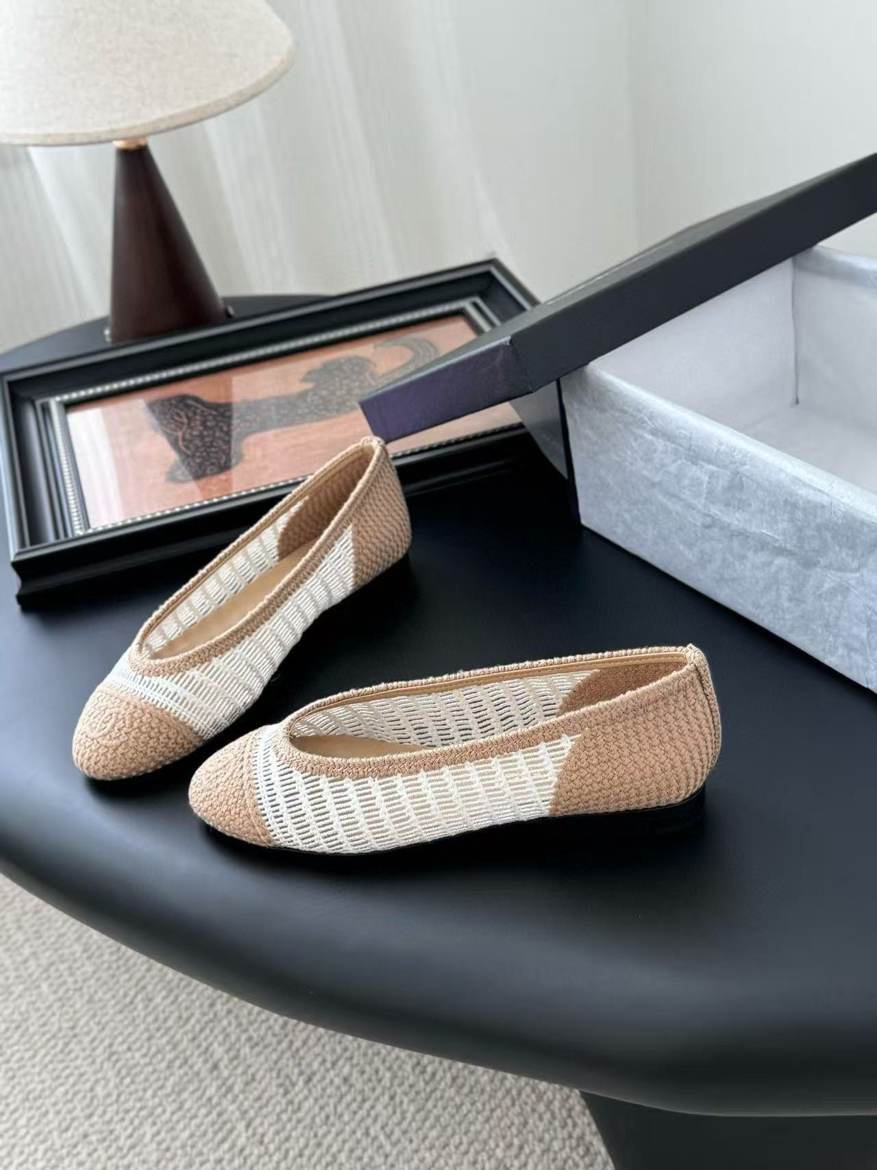 ua Ch*el ballet flats
