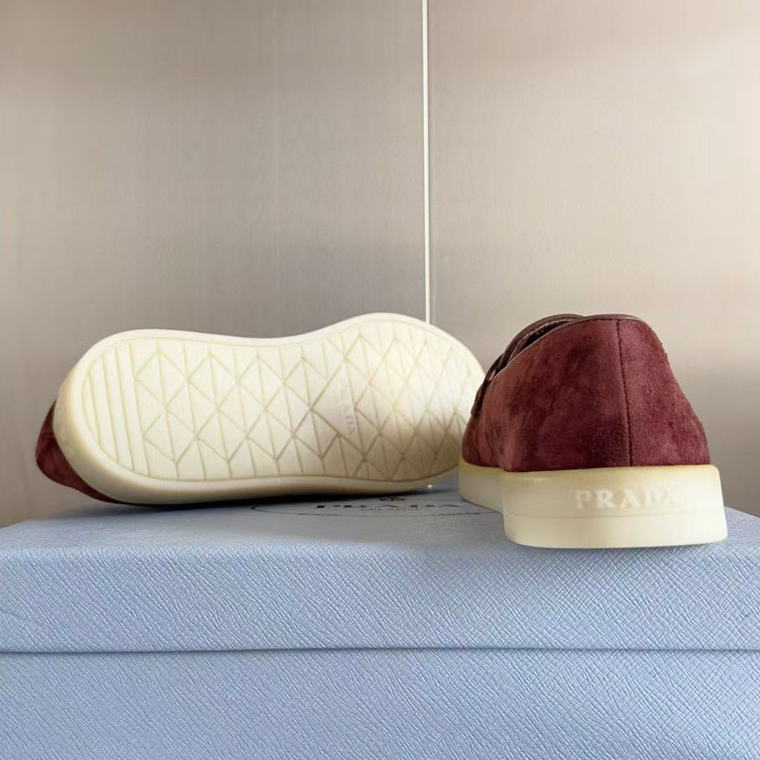 ua Pra*a shoes