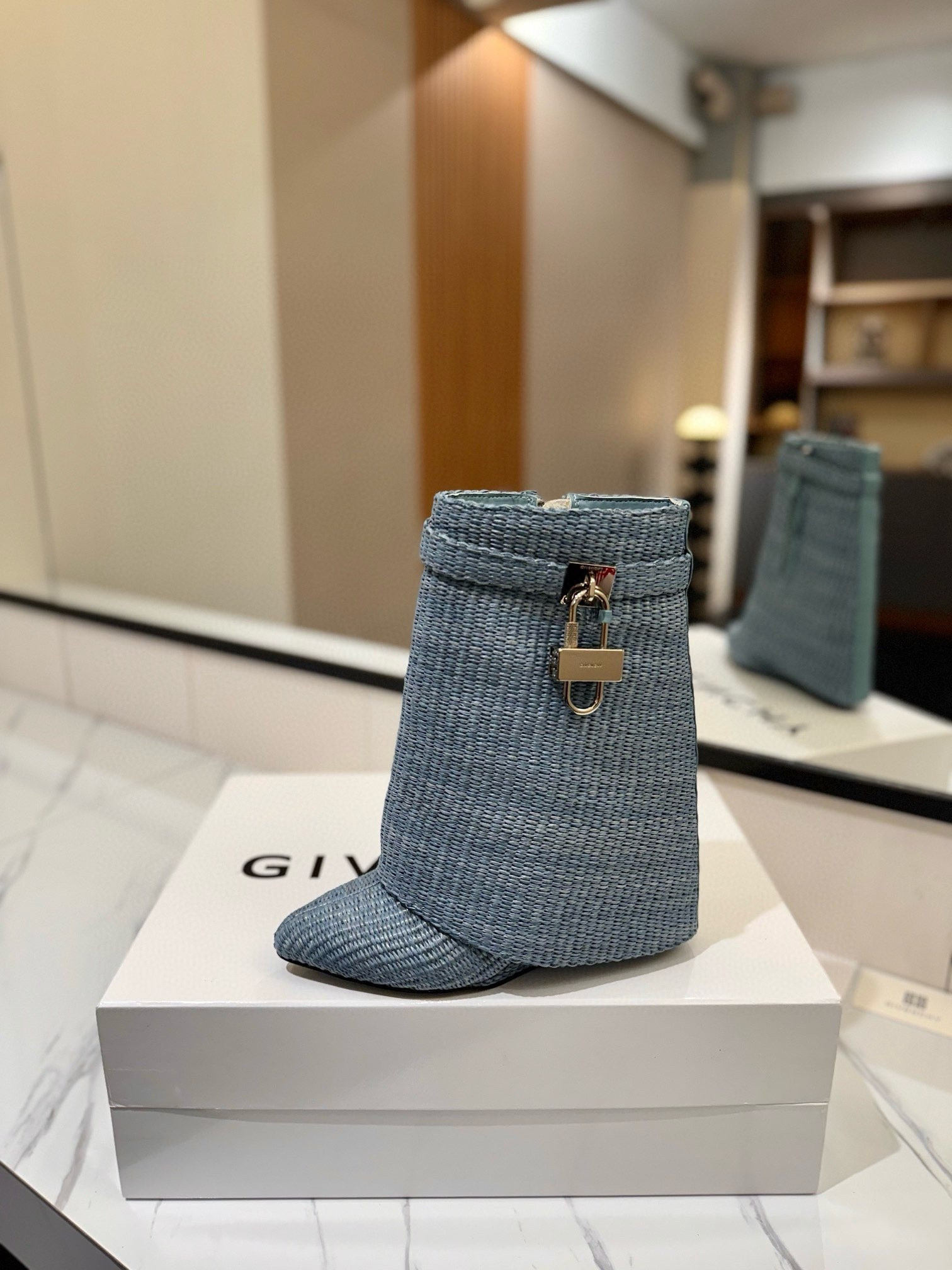 UA Givenchy Boots