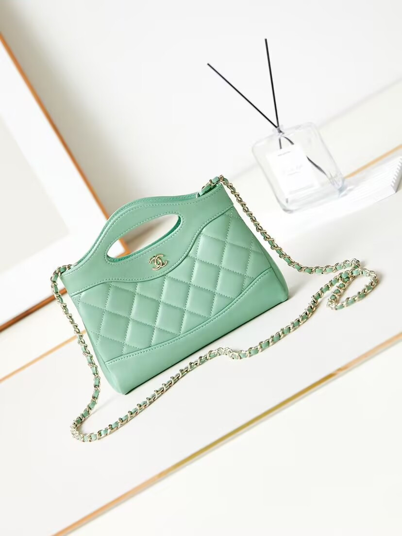 Ch*el 31 nano bag 17.5x20x5cm