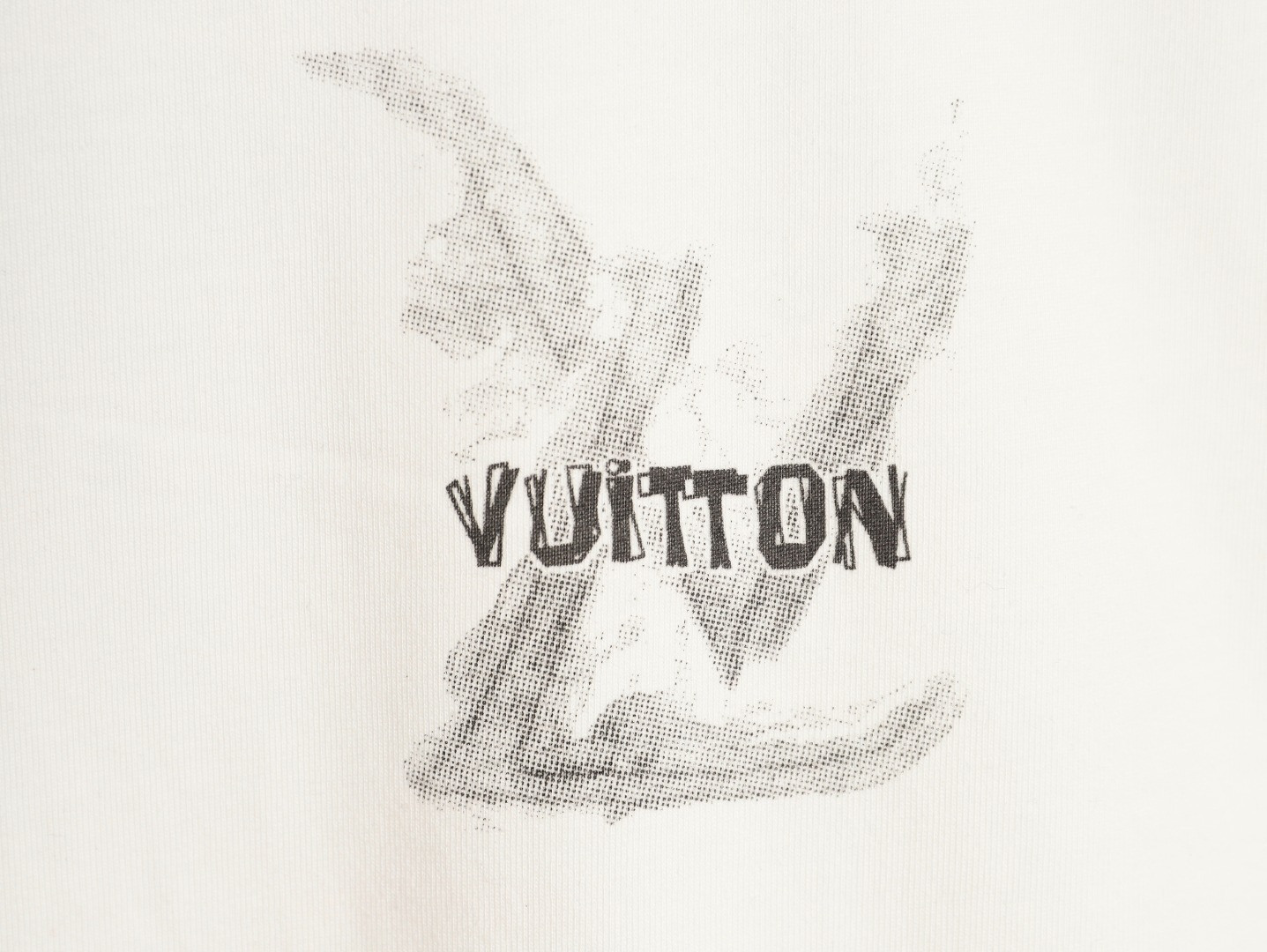 l0*is V*t0n long-sleeved t-shirt