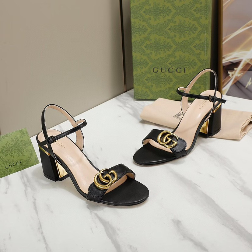 ua G*u*i mid-heel sandal