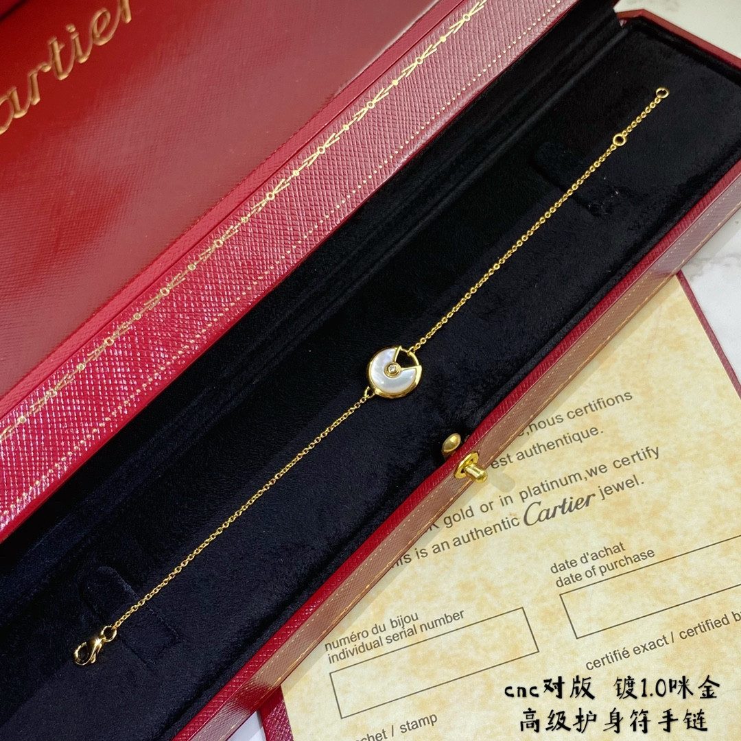 Ca*t*er amulet bracelet