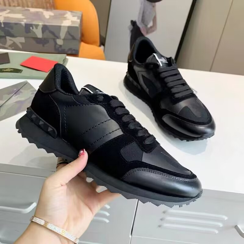 UA Valentino Garavani Rockrunner