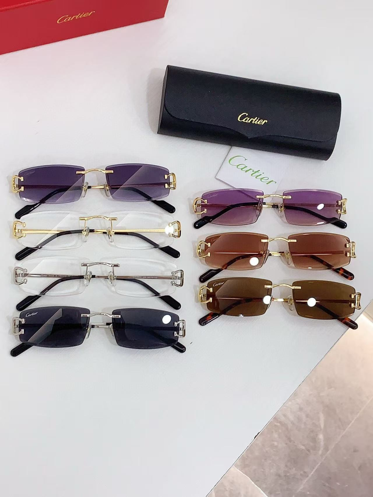 Ca*t*er glasses