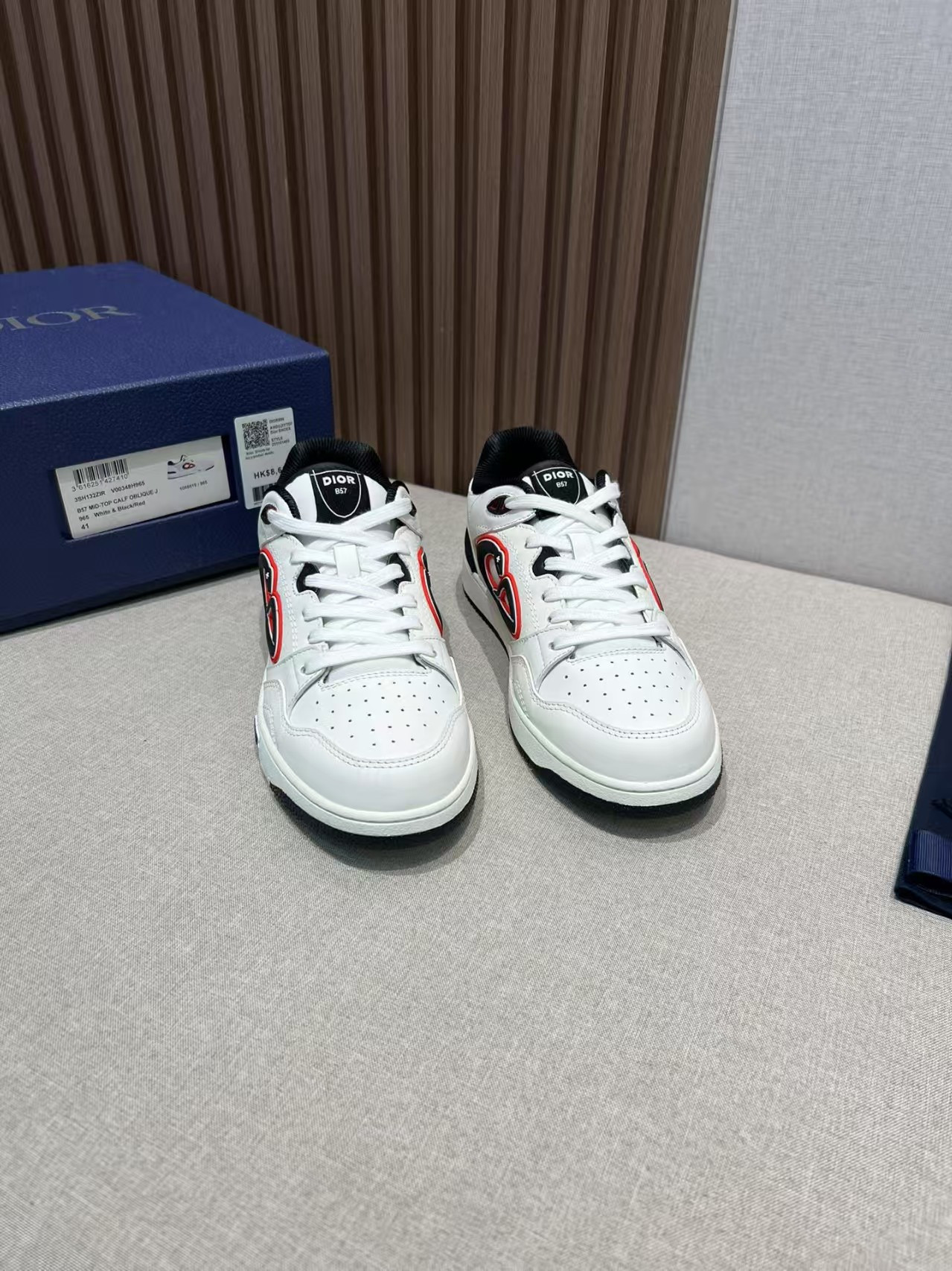 ua D*or sneakers