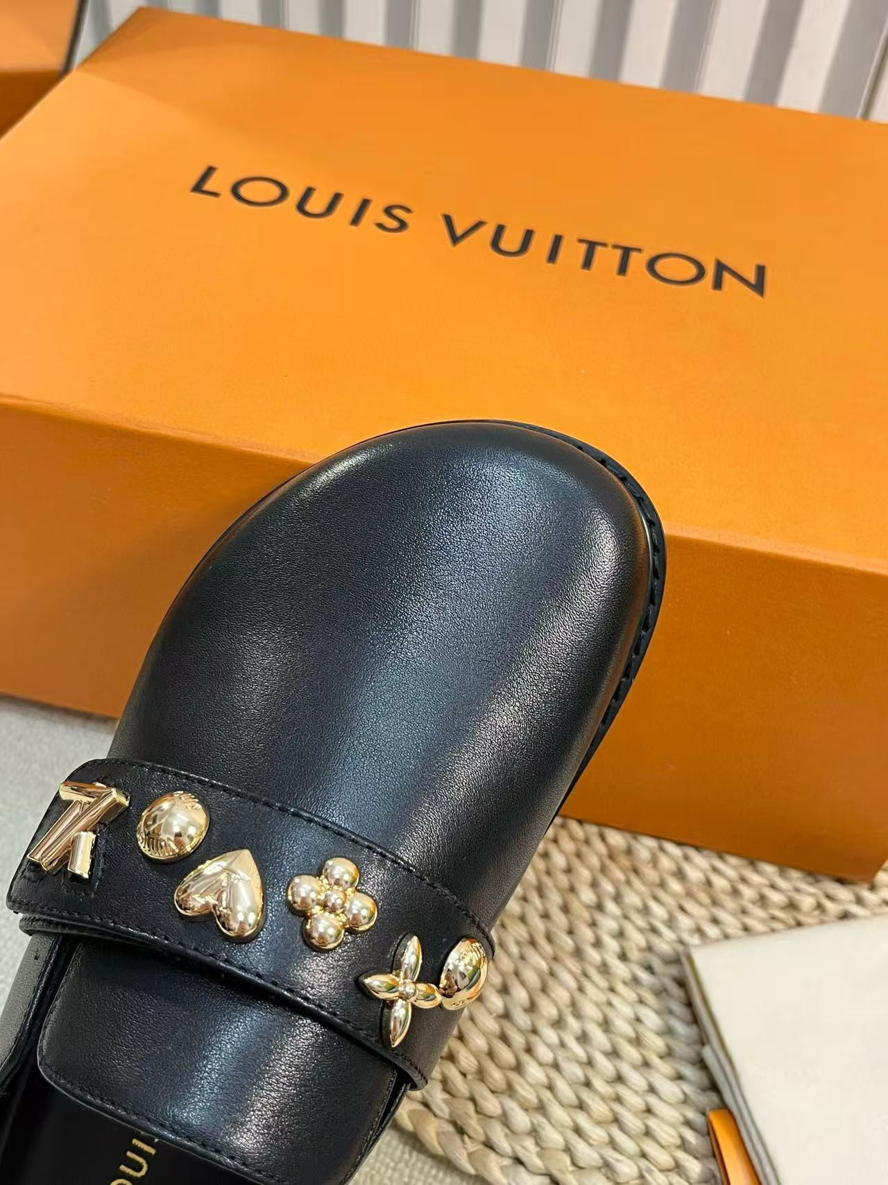 UA LV Capri Mule