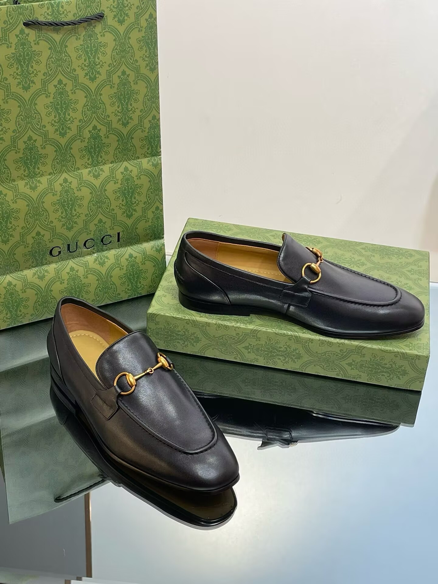 ua G*u*i moccasins and loafers for men