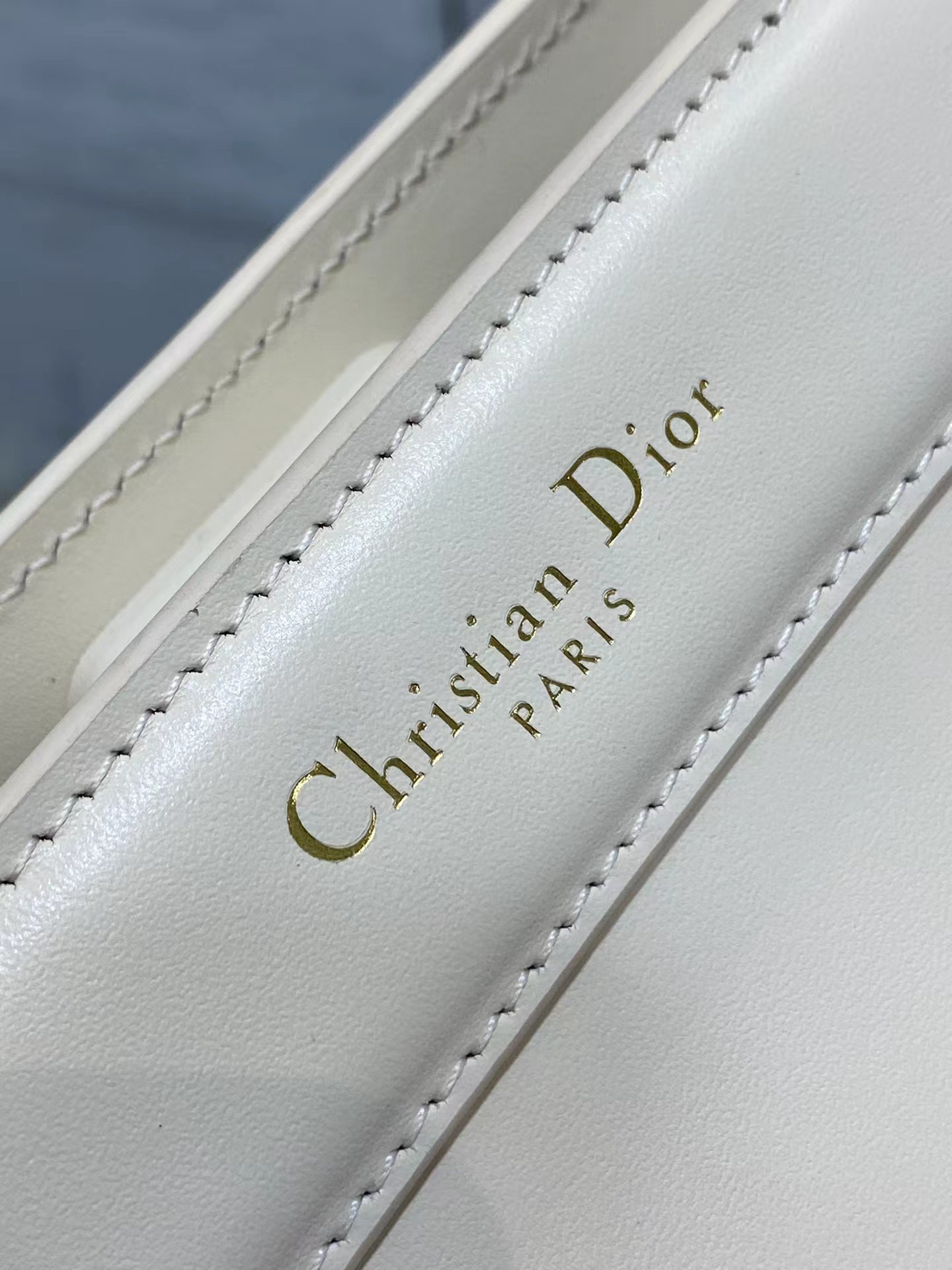 D*or medium key bag 27 x 16.5 x 13.5cm