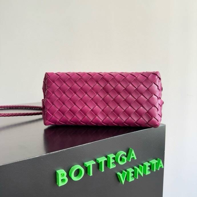 bo*te*ga Ve*ne*ta small andiamo 25x22x10.5cm