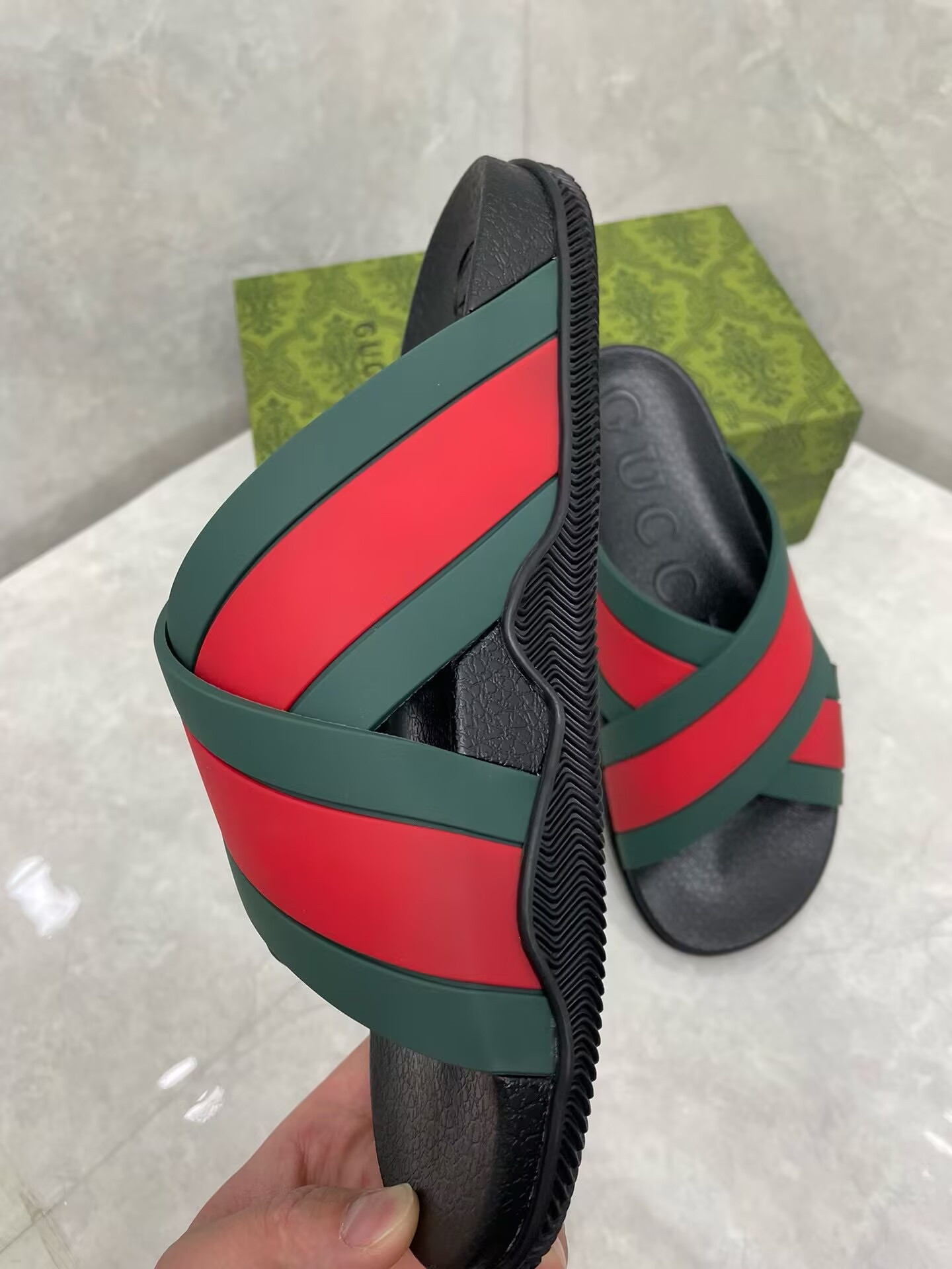 ua G*u*i criss cross slide sandals