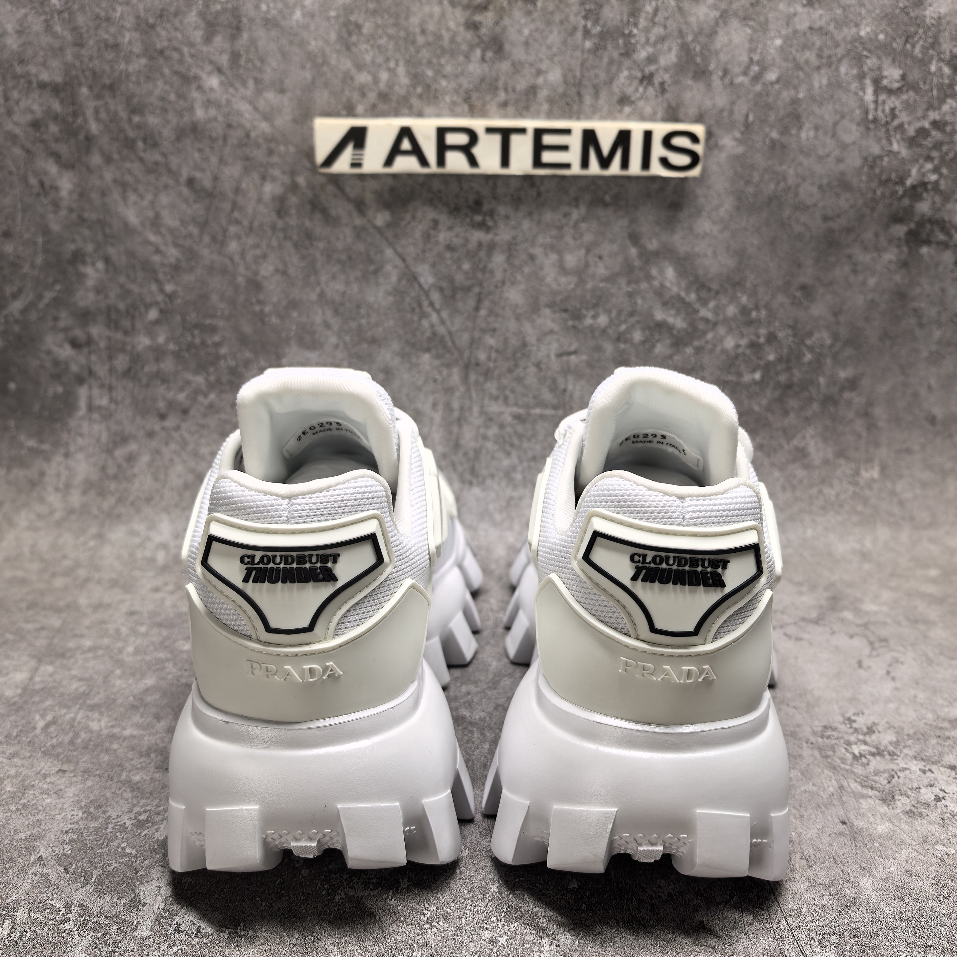 ua Pra*a sneaker