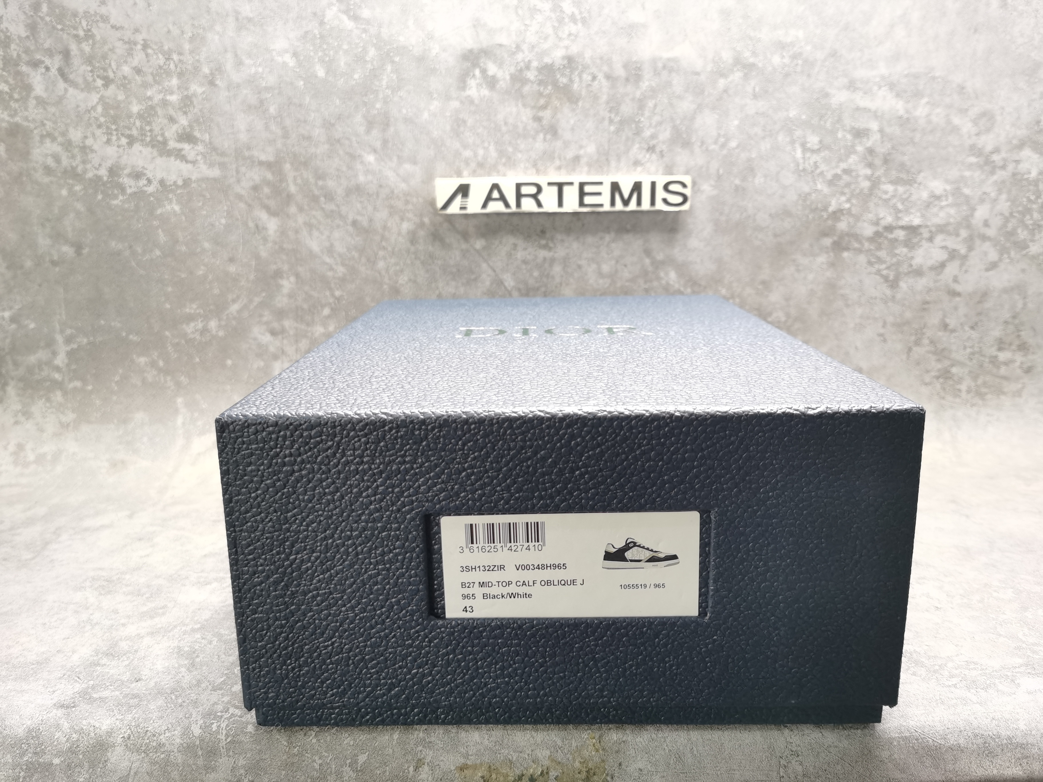 ua D*or b27 sneaker