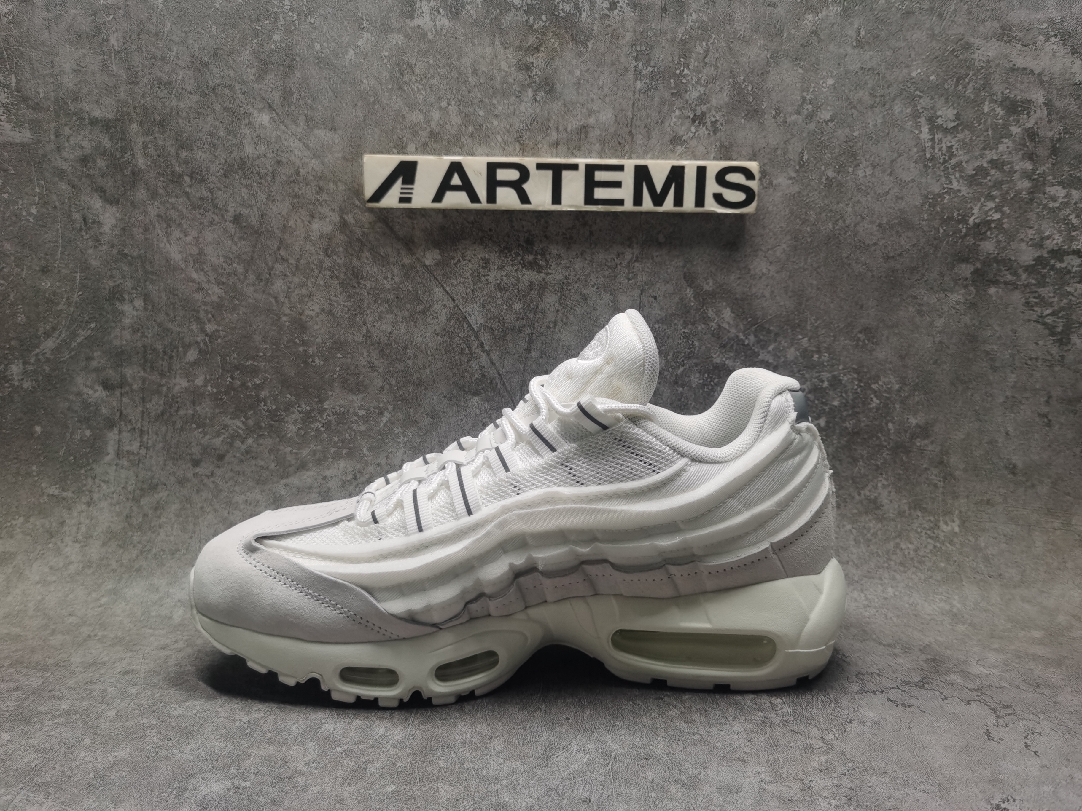 UA Nike Air Max 95