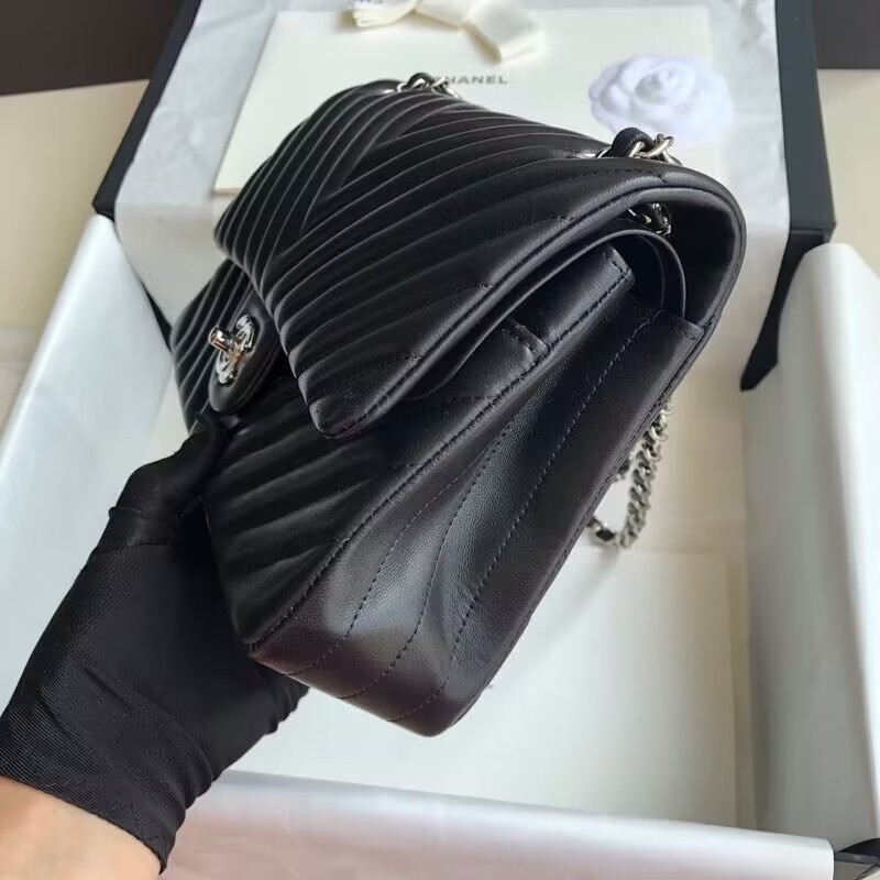Ch*el flap bag 25cm