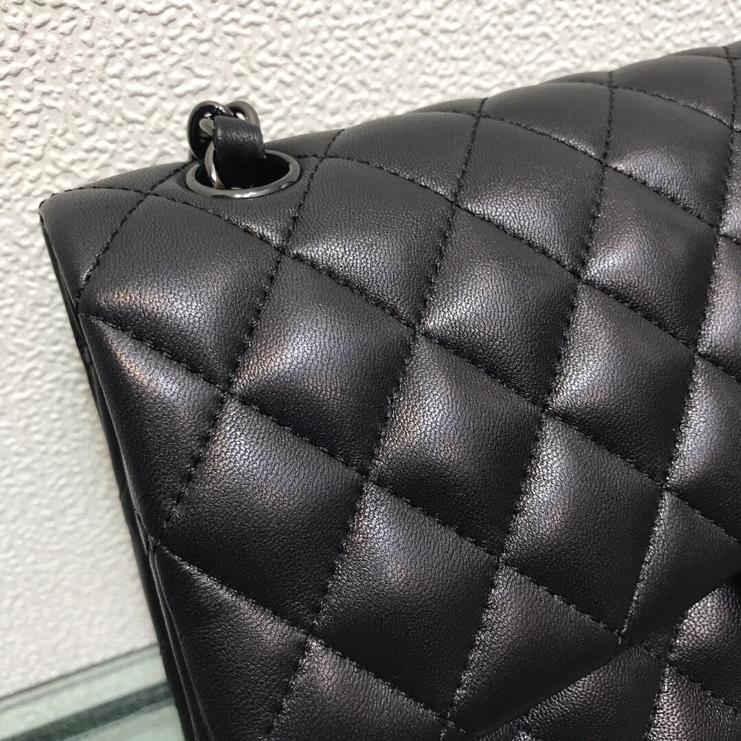 Ch*el crumpled calfskin quited double flap black  15.5x25.5x6.5cm