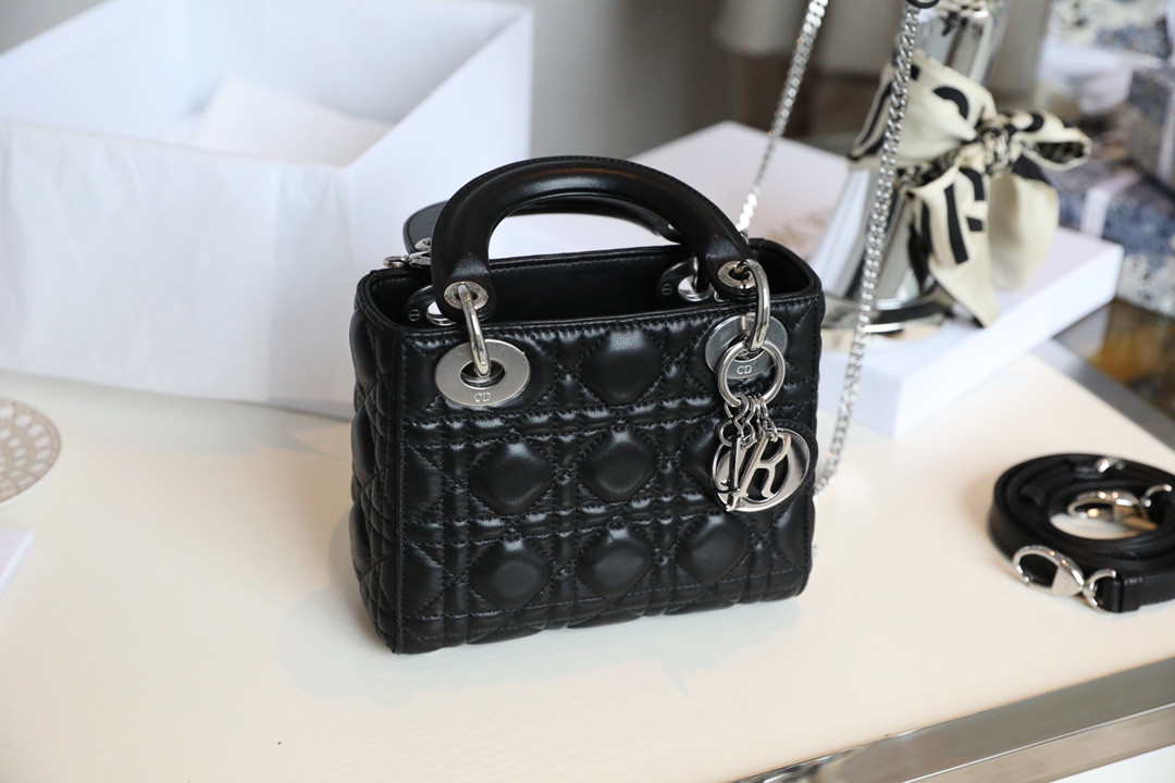mini lady D*or bag
