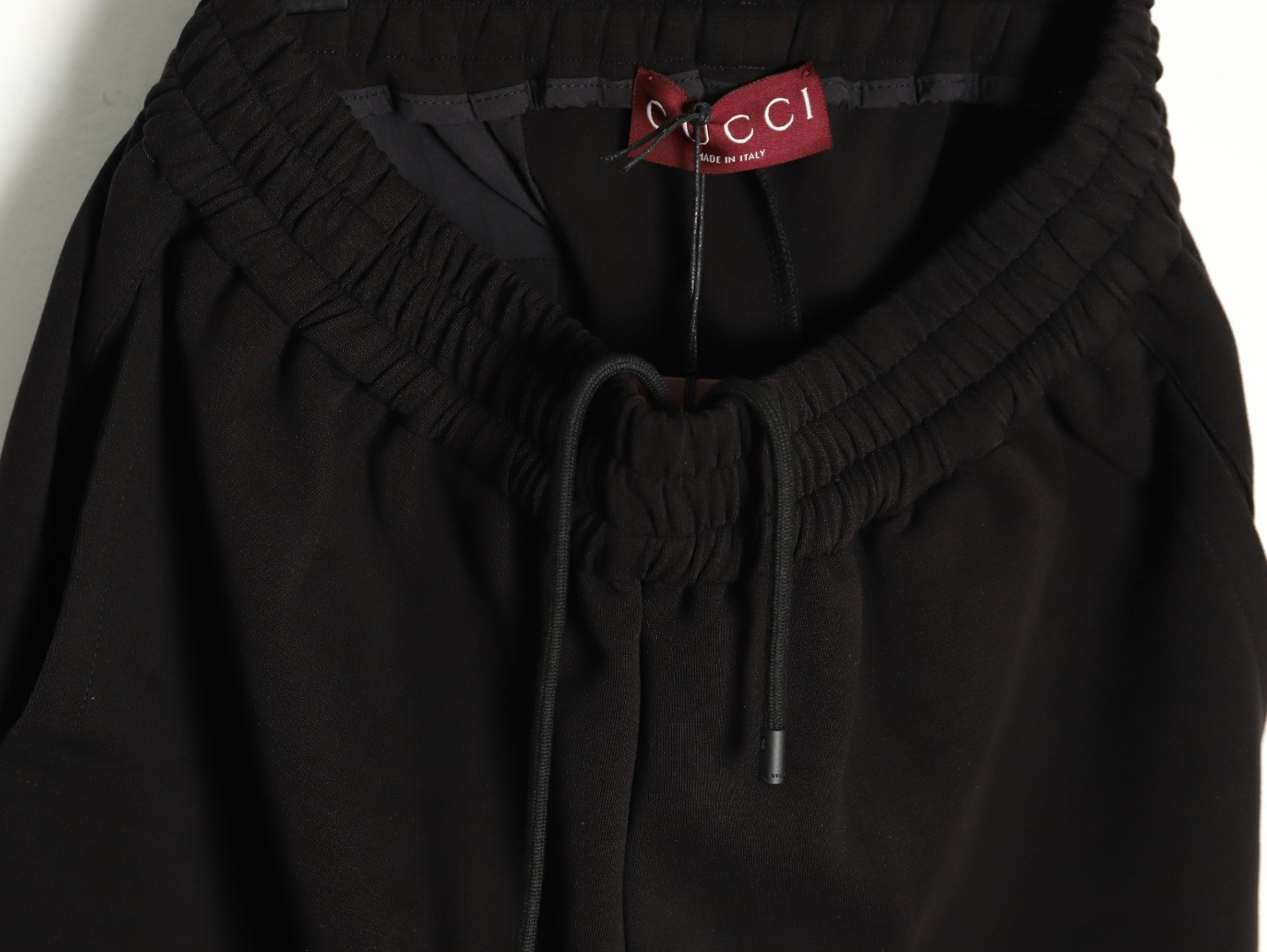 G*u*i guc shorts