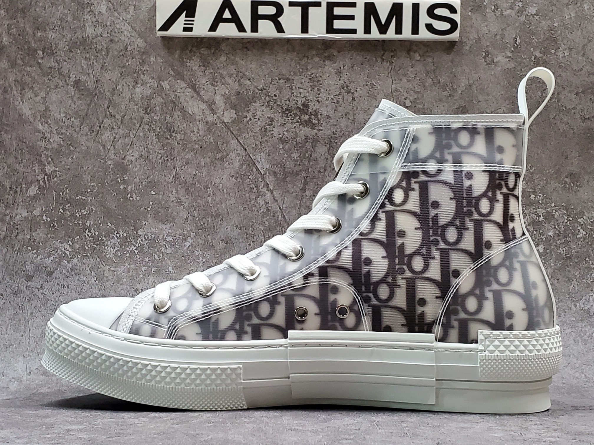 D*or b23 high top logo oblique
