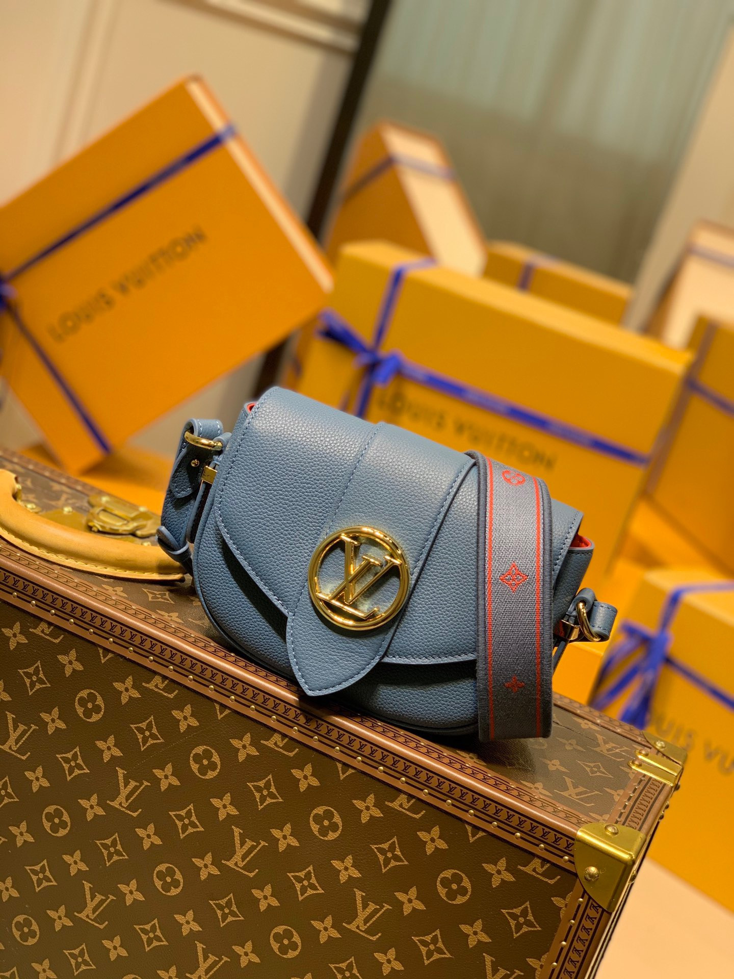 LV PONT 9 SOFT PM M58964