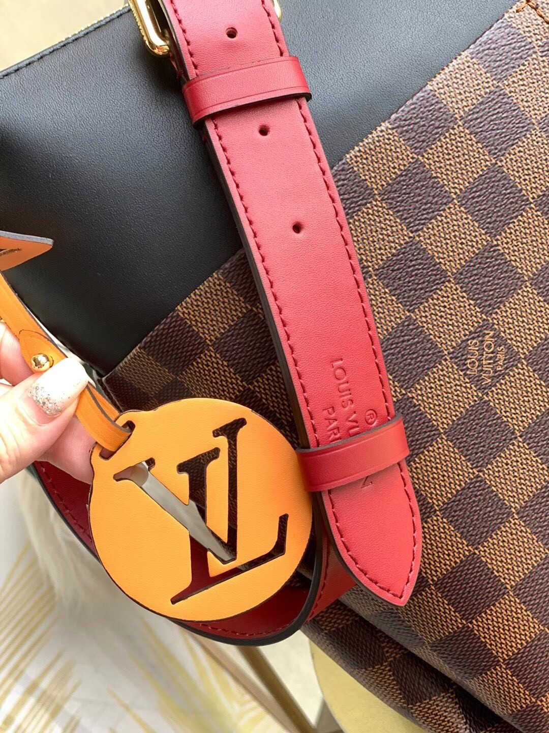 LV MAIDA N40369
