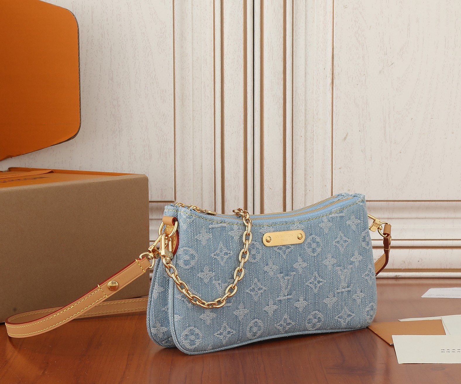 LV Pochette M83532 24.5× 13.5× 6.5CM