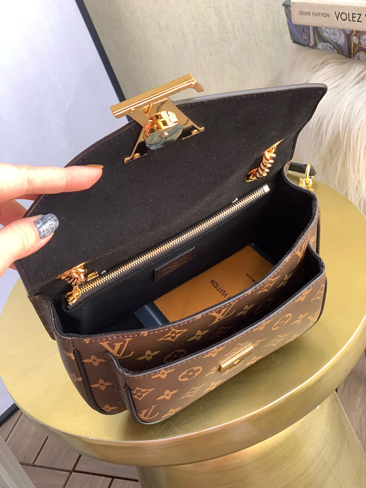 LV PASSY M45592