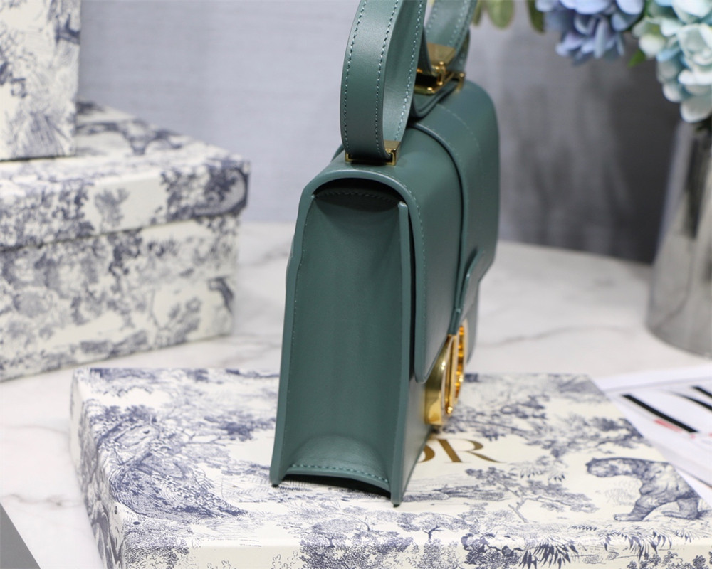 D*or 30 montaigne chain bag blue