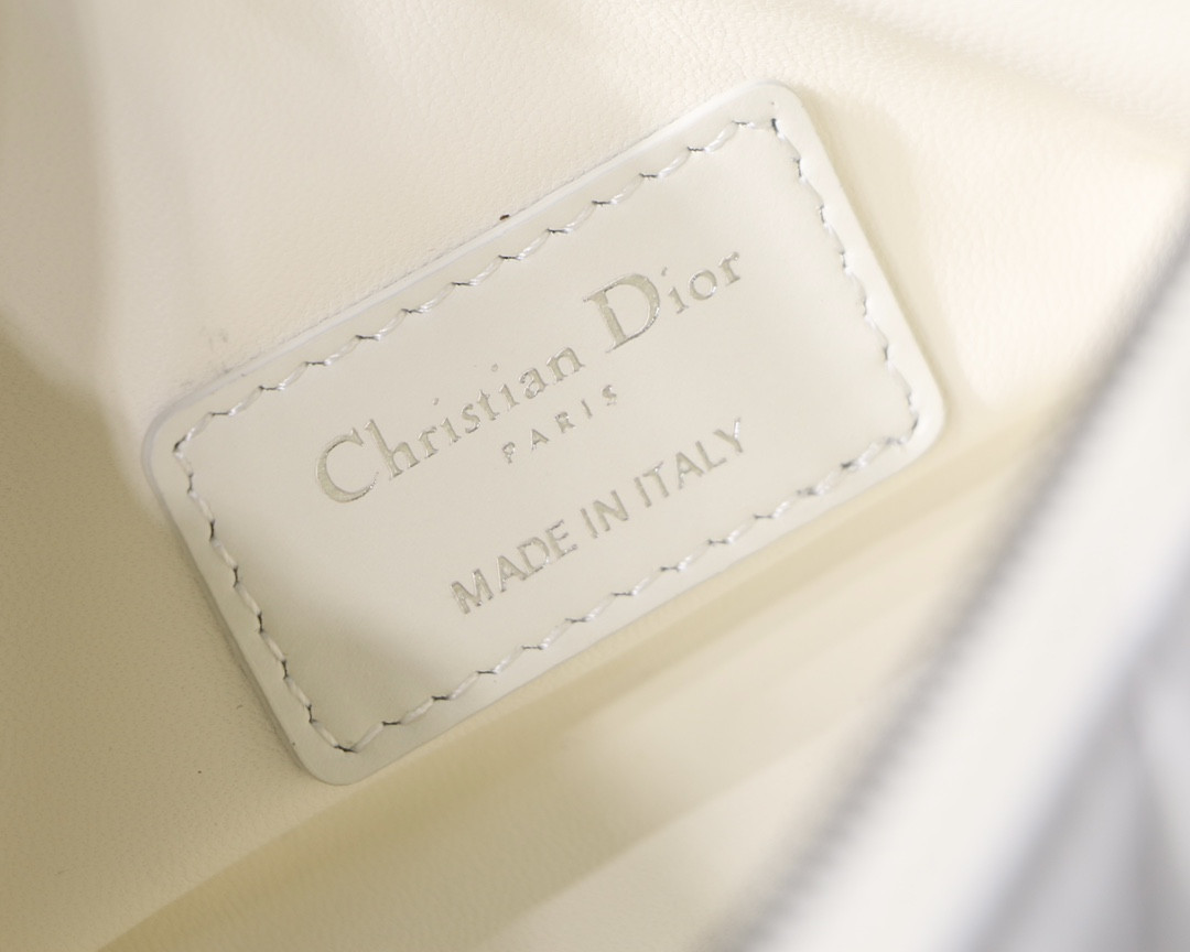 D*or travel nomad pouch white