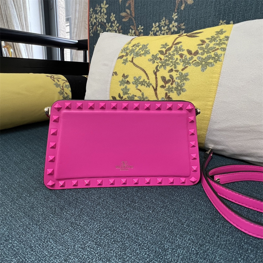VALENTINO GARAVANI ROCKSTUD23 SMALL SMOOTH CALFSKIN SHOULDER BAG ROSERED
