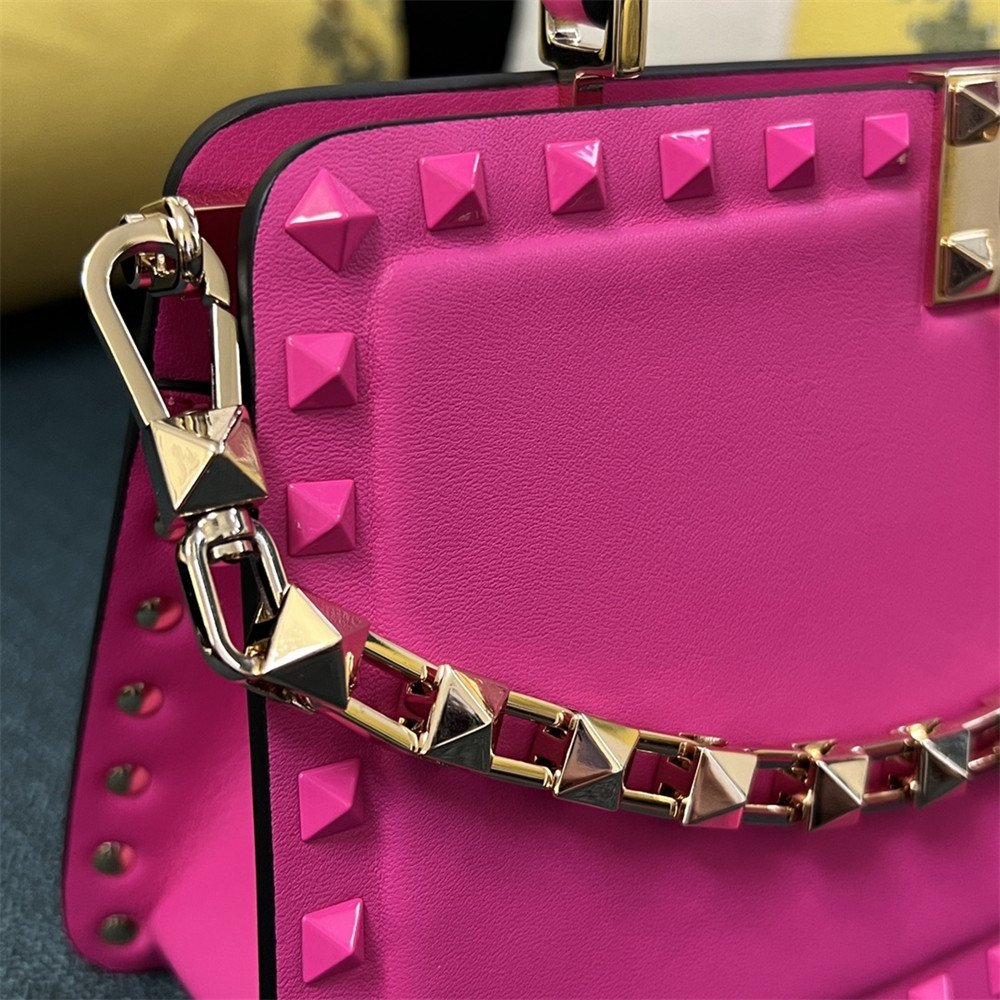 VALENTINO GARAVANI ROCKSTUD23 smooth calfskin handbag