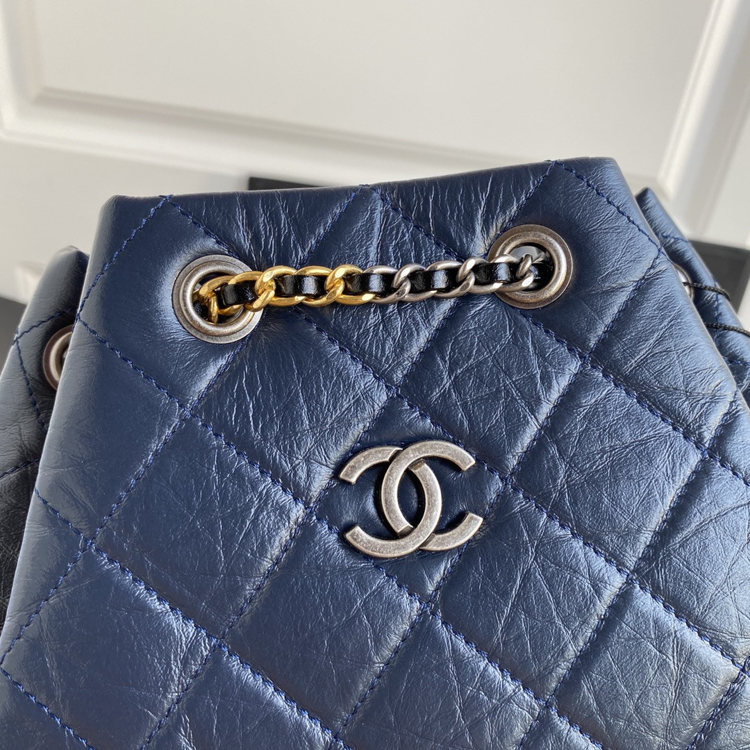 Ch*el cc gabrielle blue 22 x 23 x 11cm