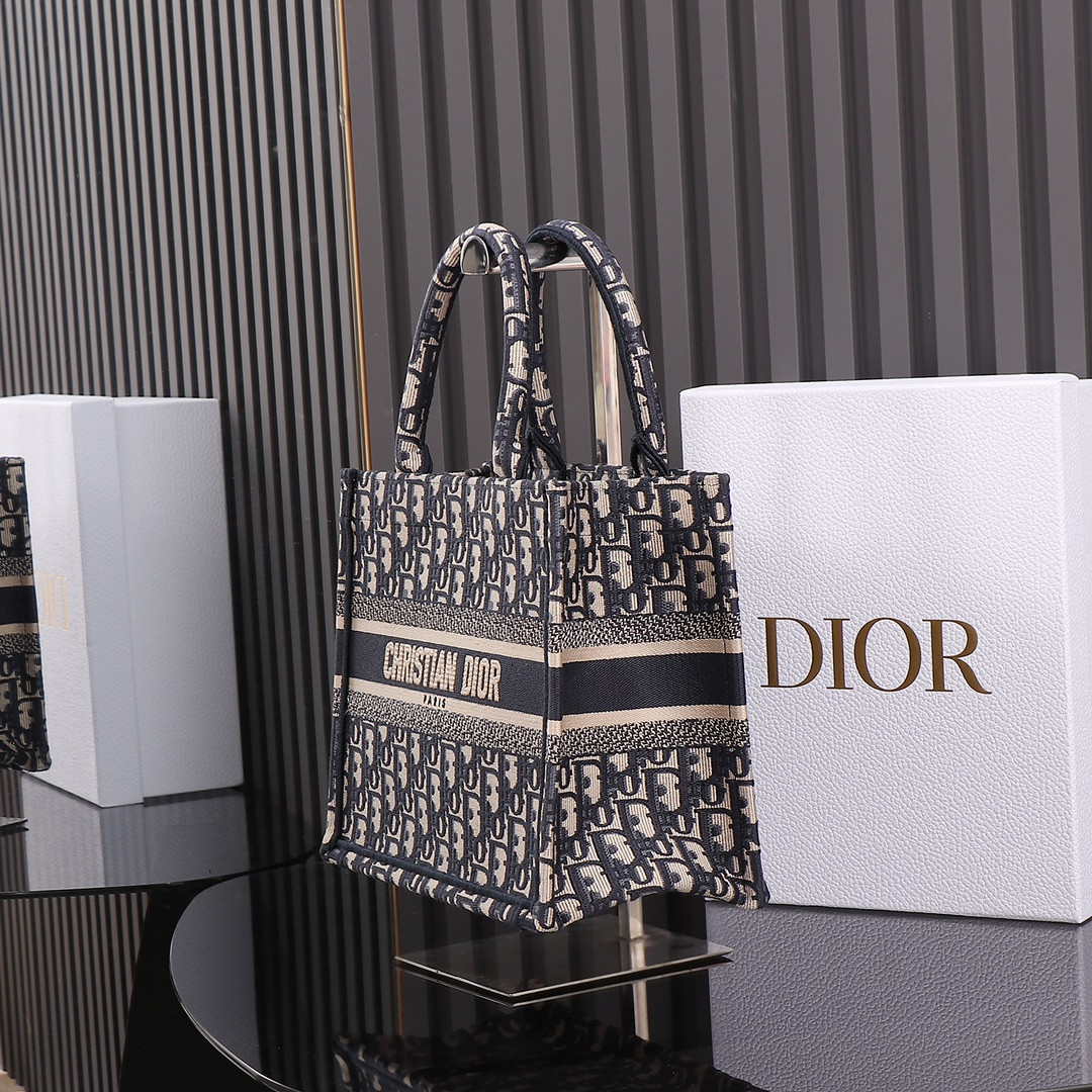 small D*or book tote ecru and blue D*or oblique embroidery 10.5 x 8.5 x 5.5 inches