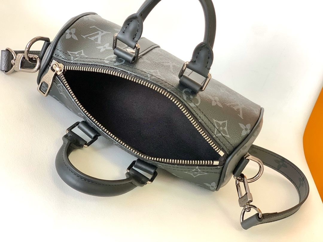 l0*is V*t0n keepall xs monogram eclipse reverse black m45947 21 x 12 x 9 cm