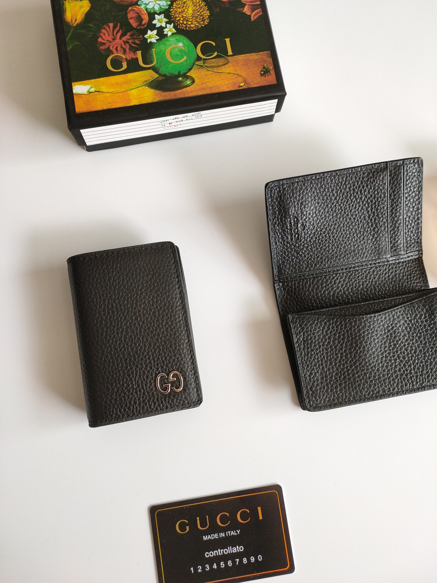 G*u*i gg  card case wallet