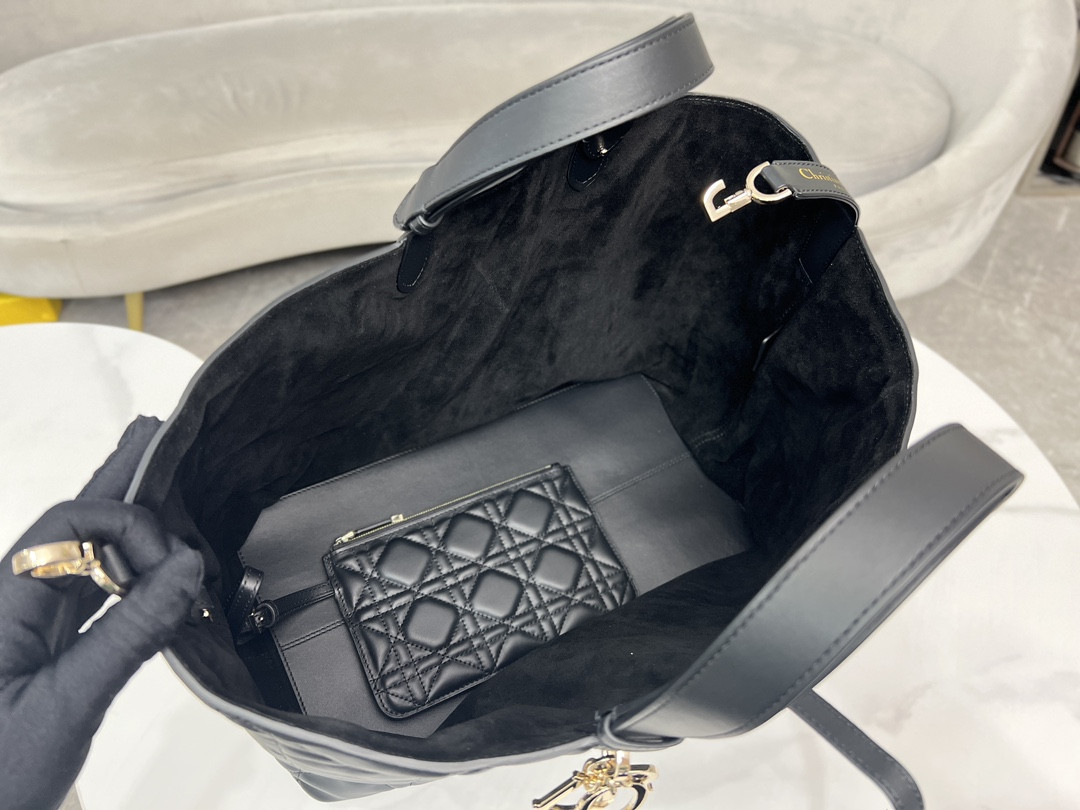 large D*or toujours bag black macrocannage calfskin 14.5 x 10.5 x 8.5 inches