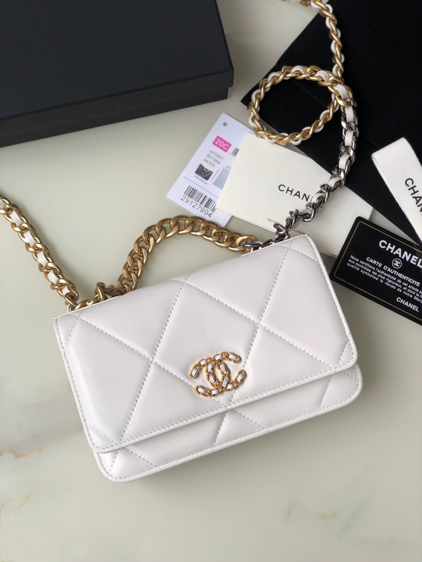 Ch*el classic wallet on chain 4.8 × 7.5 × 1.4 in