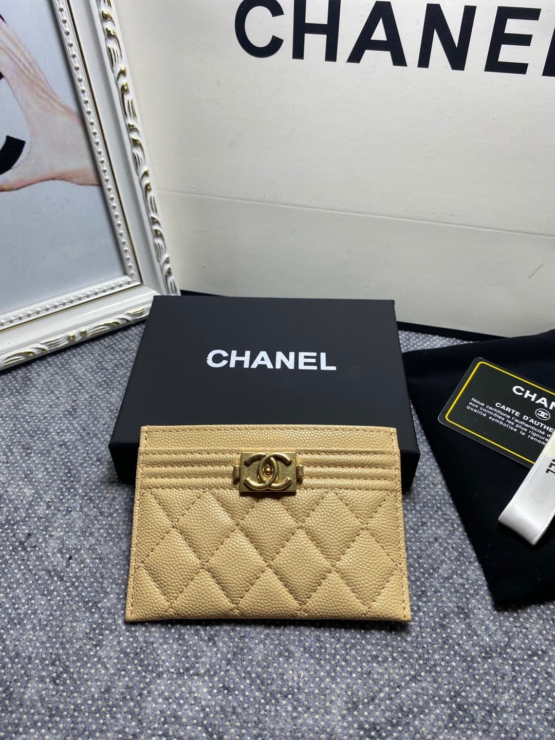 Ch*el card holder 10cm
