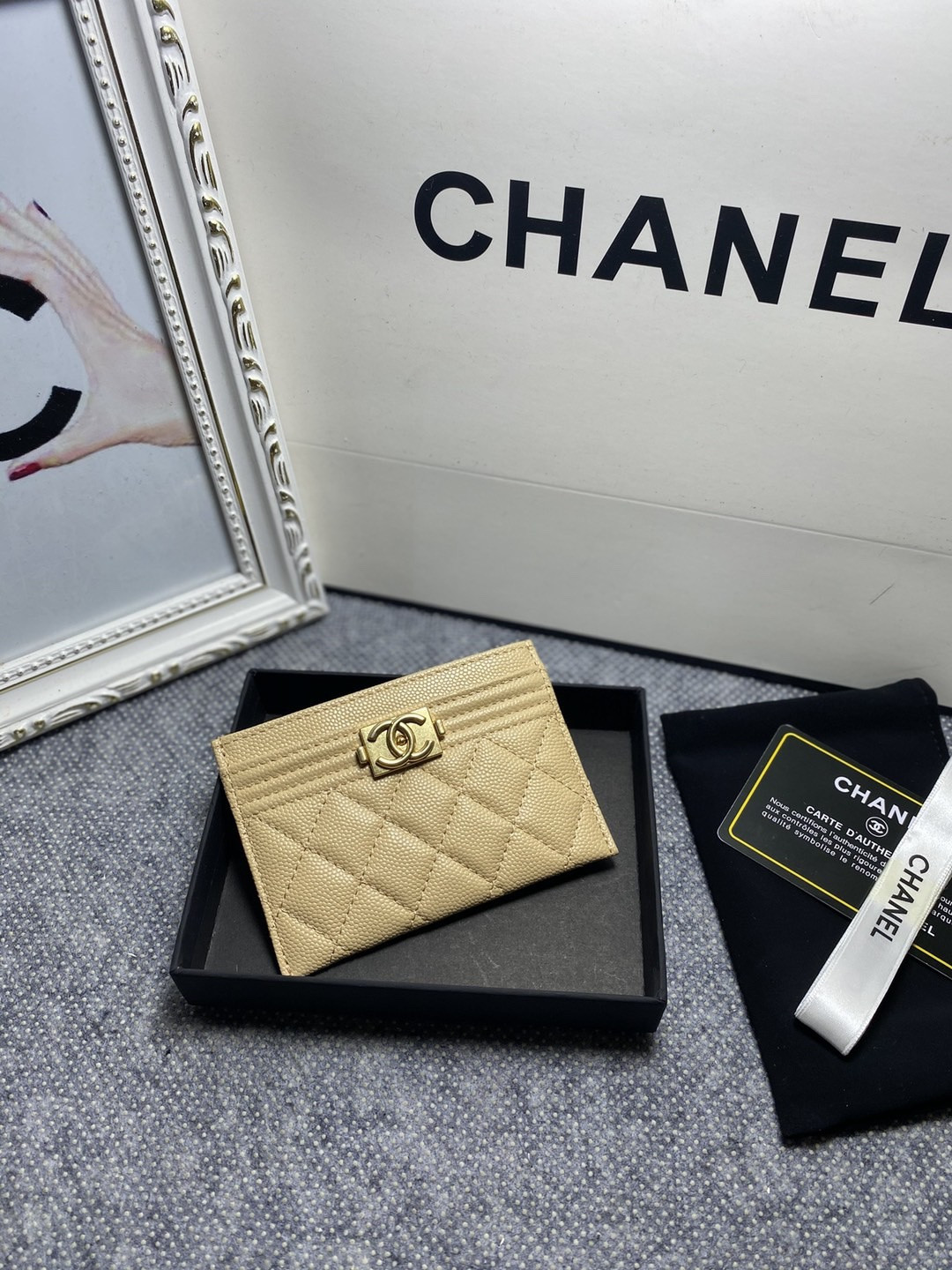 Ch*el card holder 10cm